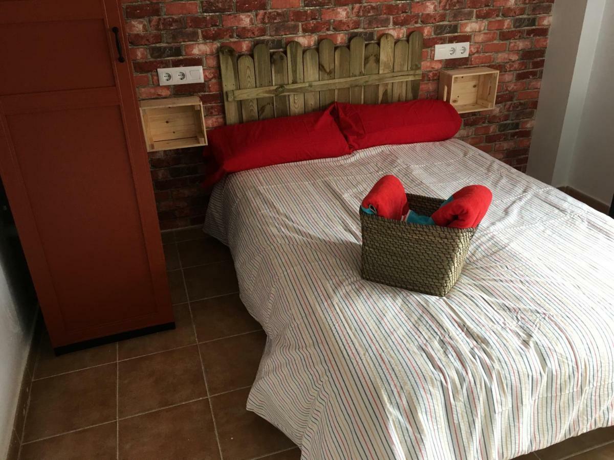 Room In A Shared Apartment Touching The Border :) La Línea de la Concepción Zewnętrze zdjęcie